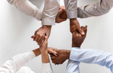 endorse-someone-on-Linkedin